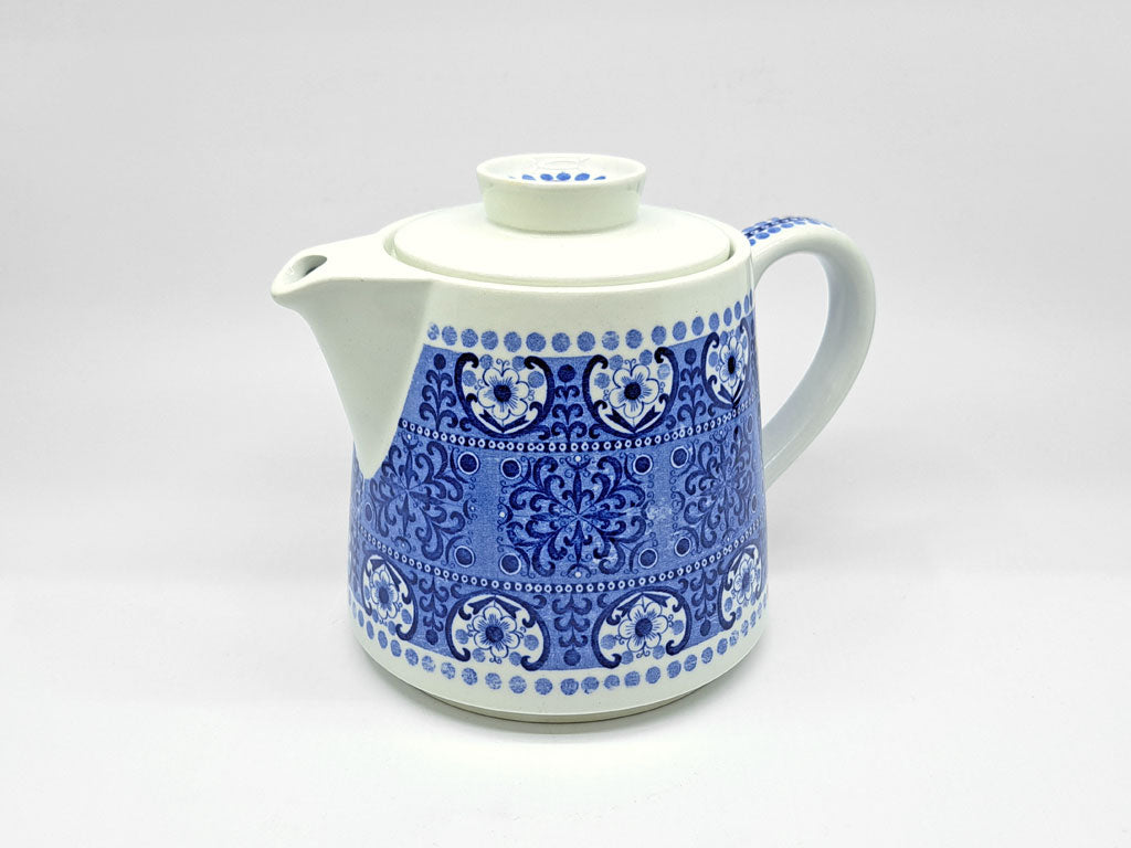アラビア ARABIA アリ ALI ティーポット ライヤ・ウオシッキネン Raija Uosikkinen ビンテージ 1964-1971年 フィンランド 北欧食器 中古品 買い取りしました。