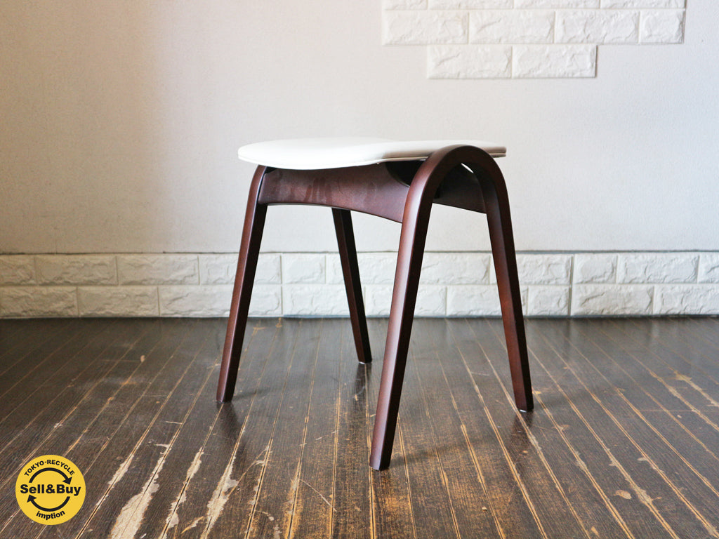 秋田木工 akimoku スツール No.202 剣持勇デザイン レザーシート スタッキングスツール　中古品  買い取りしました。