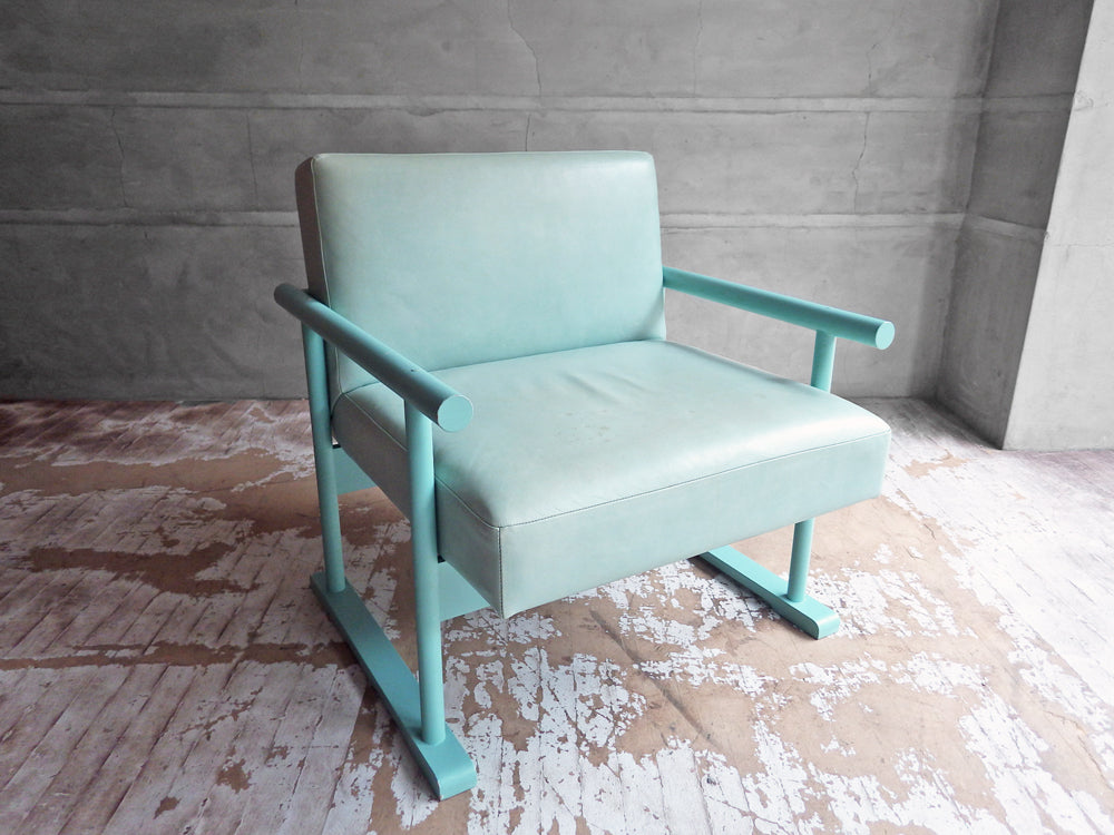クラスカ interior & furniture CLASKA クロッグスソファ ペイント Clogs Sofa Paint オーク材 本革 薄青色 岡嶌要デザイン 中古品 買い取りしました。