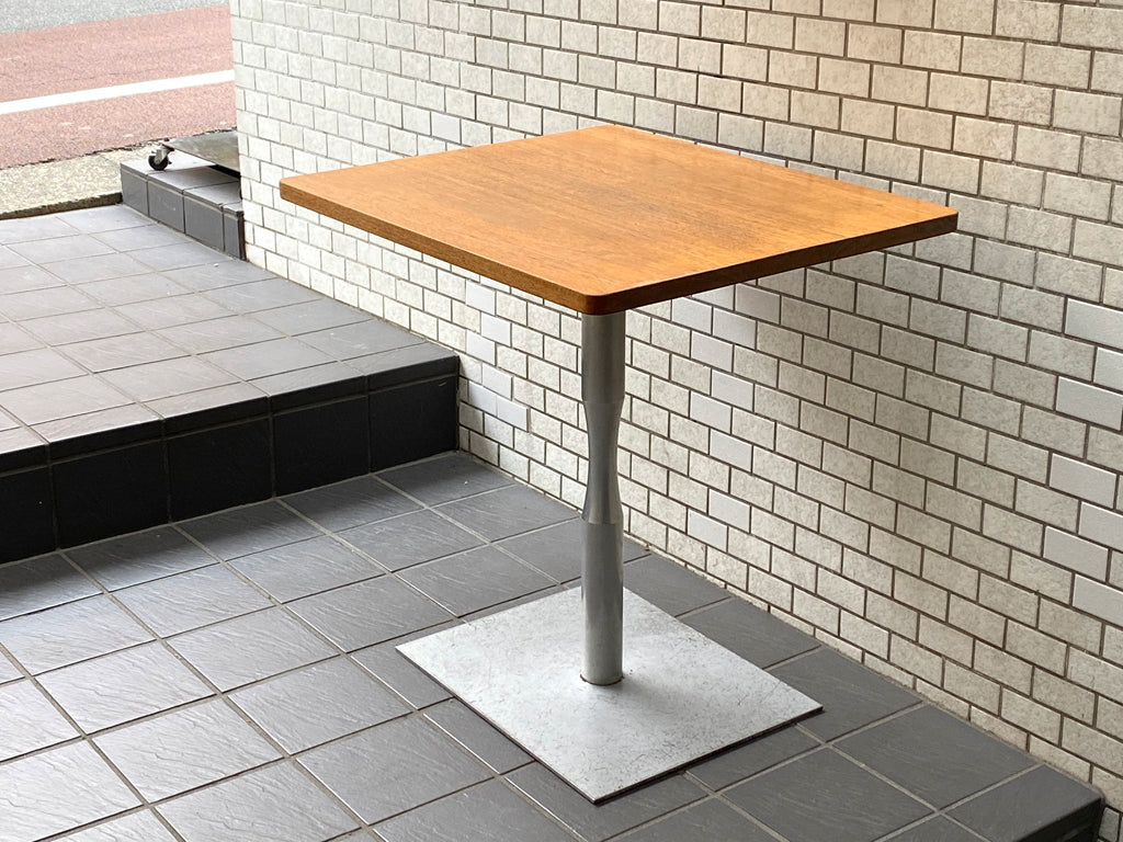 ホテル クラスカ Hotel CLASKA オーダーメイド カフェテーブル インテンショナリーズ 中古品 買い取りしました。