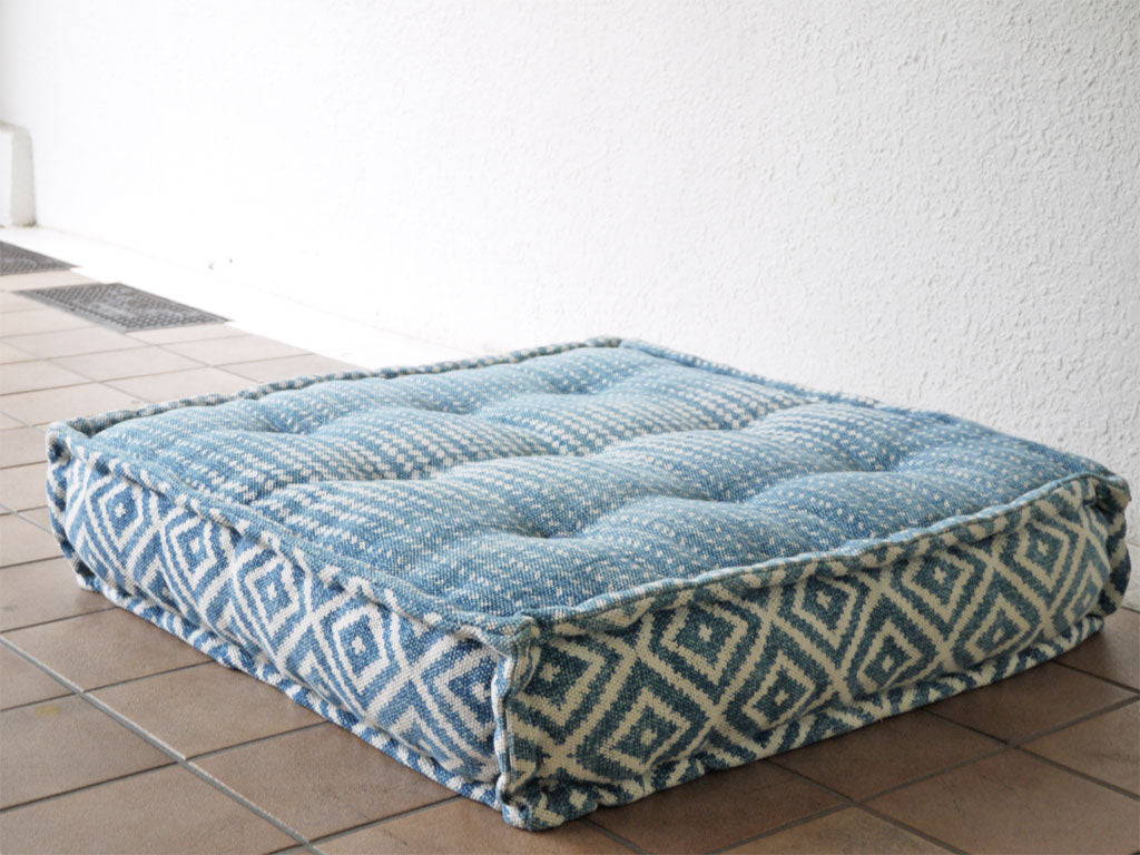 アデペシュ a.depeche ブロックマルチ ザブ Block Multi Zabu ネイビー DT navy オットマン 定価￥28,600- 中古品 買い取りしました。