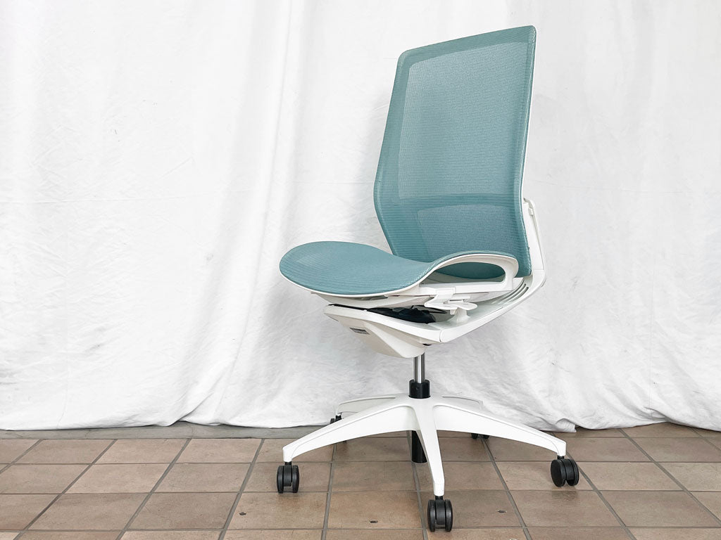 オカムラ okamura フィノラ Finora デスクチェア オフィスチェア セージ 昇降機能 イタルデザイン 定価129,690円 中古品 買い取りしました。