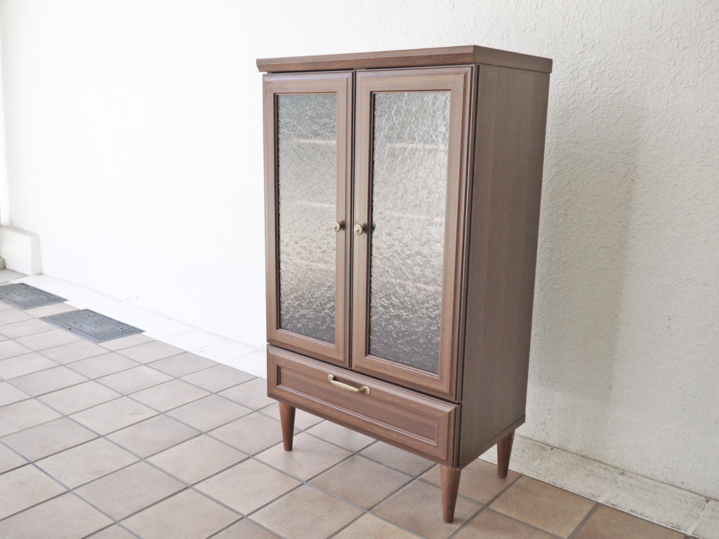 ビーカンパニー B-Company ラウム ガラス キャビネット カップボード ウォールナットカラー 中古品 買い取りしました。