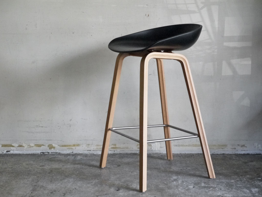 ヘイ HAY アバウトアスツール About a stool ブラック ハイスツール H75cm 北欧モダン デンマーク 中古品 買い取りしました。