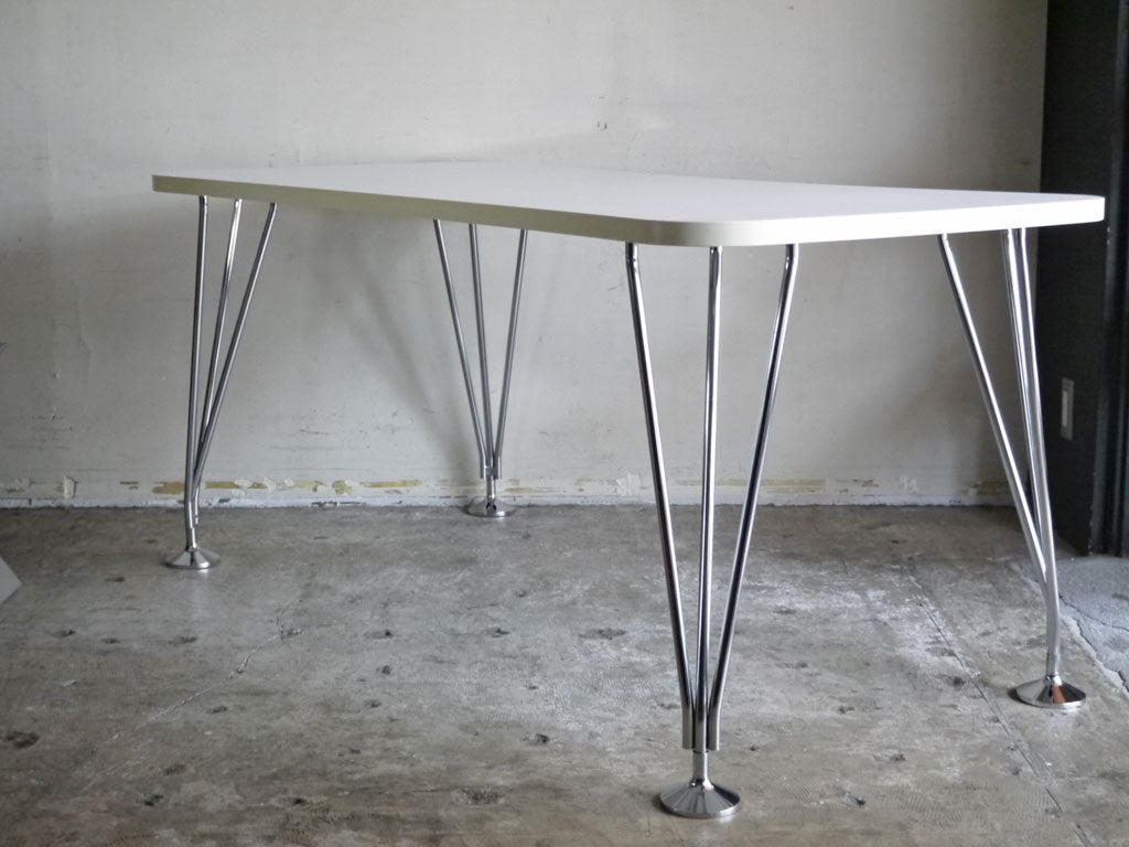カルテル Kartell マックス MAX ホワイト テーブル W158cm フェルーチョ・ラヴィアーニ Ferruccio Laviani イタリア 中古品 買い取りしました。