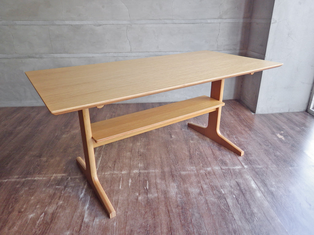 無印良品 MUJI リビングでもダイニングでもつかえる テーブル オーク材 W130cm シンプルデザイン 中古品 買い取りしました。