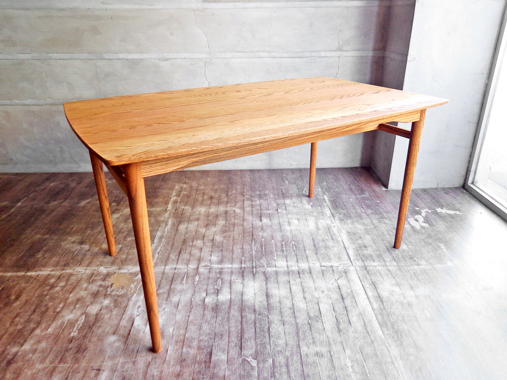 モモナチュラル MOMO Natural ベント ディー VENT D ダイニングテーブル オーク材 W140cm オイル仕上げ ナチュラル 中古品 買い取りしました。