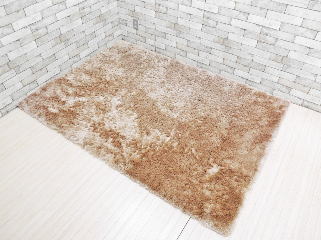 スプリングヴァレー SPRING VALLEY シャギー ラグ 絨毯 カーペット マット 200×140 無地 ベージュ 参考価格 : ￥78,400-  中古品 買い取りしました。