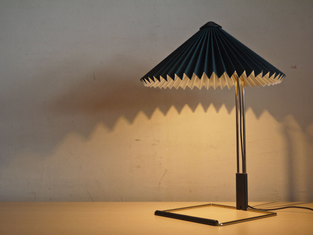 ヘイ HAY マタン テーブルランプ MATIN TABLE LAMP S フォレストグリーン インガ・センぺ デザイン 北欧 デンマーク 中古品 買い取りしました。