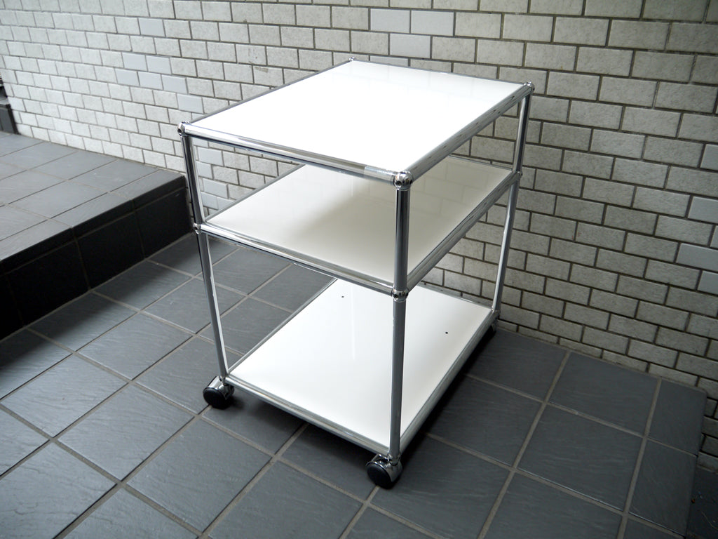 USMモジュラーファニチャー USMハラーシステム キャスターワゴン 2段 オープンシェルフ ホワイト モダンデザイン 中古品 買い取りしました。