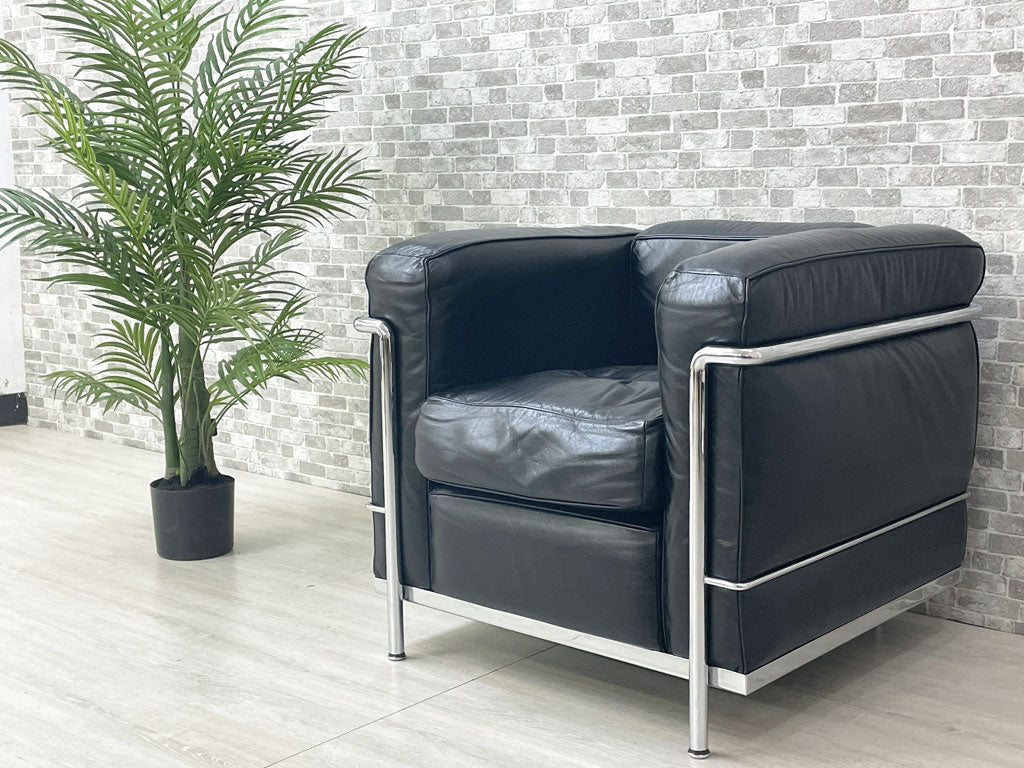 カッシーナ Cassina LC2 ソファ 1シーター  本革 ブラック ル・コルビュジェ ピエール・ジャンヌレ シャルロット・ペリアン デザイン 参考価格 約100万円 買い取りしました。