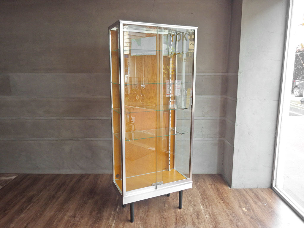 パシフィックファニチャーサービス PACIFIC FURNITURE SERVICE P.F.S. アルミナム ALUMINUM ガラスケース オーダーメイド品 幅74.5cm 中古品 買い取りしました。