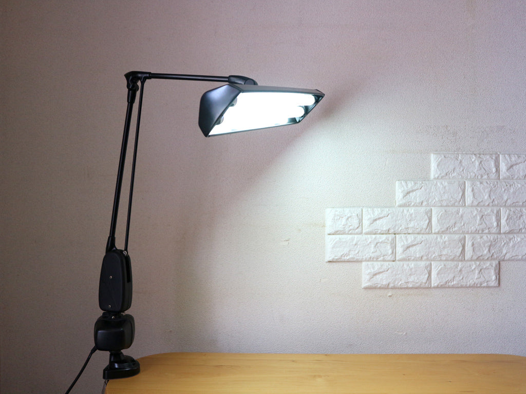 デイザー DAZOR 2124 クランプライト CLAMP LIGHT デスクライト ブラック パシフィックファニチャー P.F.S取扱 インダストリアル 中古品  買い取りしました。