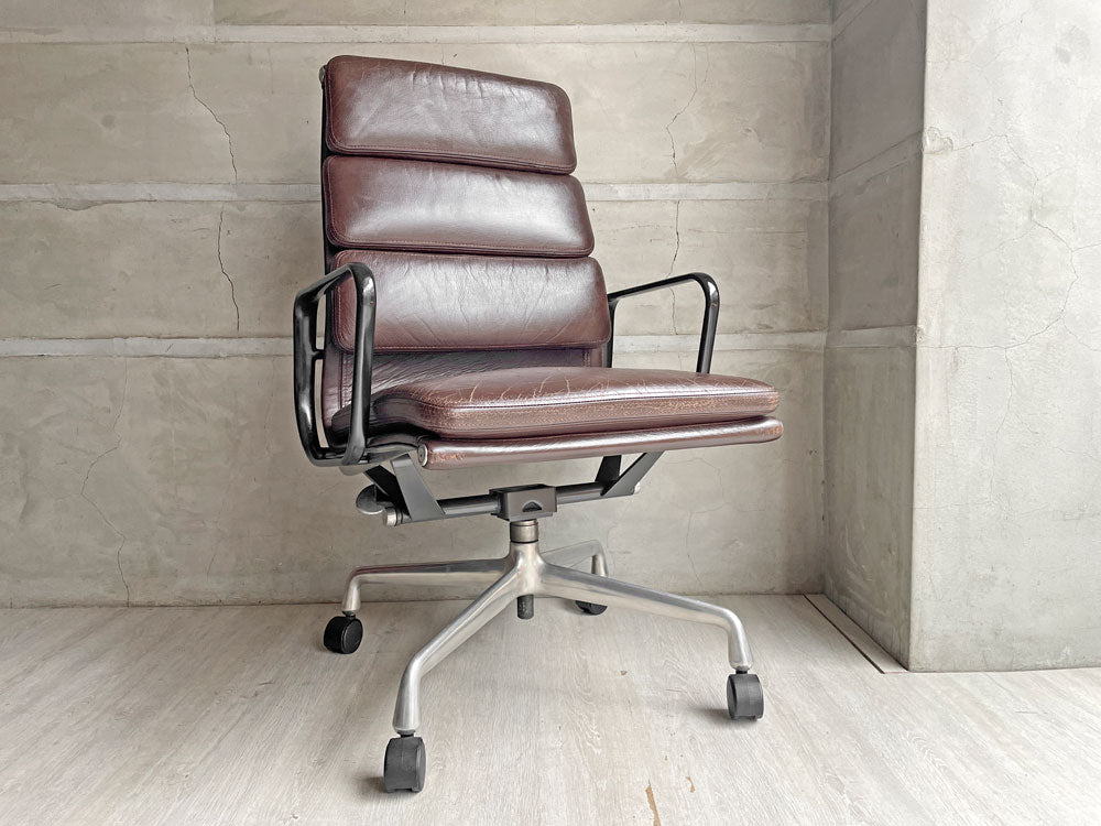 ハーマンミラー Herman Miller ソフトパッドグループチェア マネジメントチェア ハイバック 本革 ブラウン 4本脚 C&Rイームズ ビンテージ ミッドセンチュリー 中古品 買い取りしました。