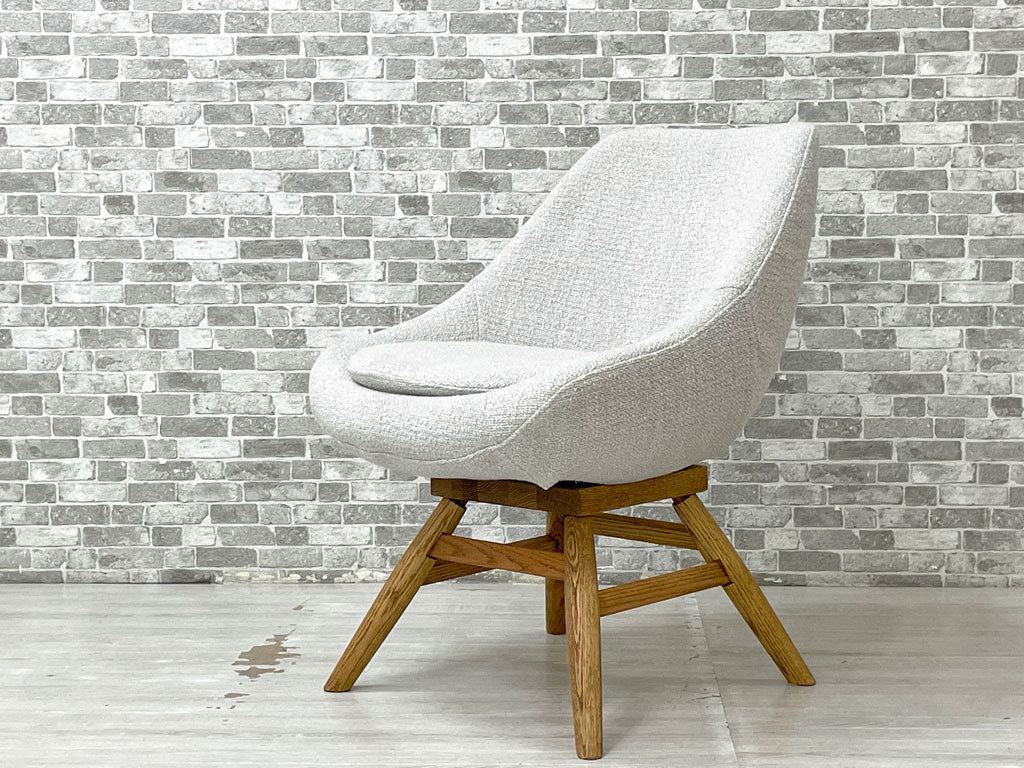 モモナチュラル Momo Natural モールドラウンドチェア MOLD ROUND M-ROUND CHAIR EM ダイニングチェア オーク材 カバーリング仕様 定価￥49,000- 中古品 買い取りしました。