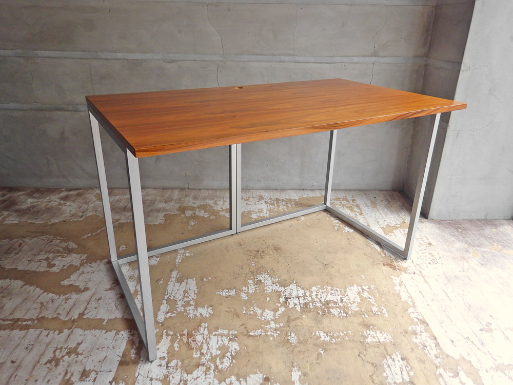 ビスレー BISLEY デスクプラン DESK PLAN ウォールナット天板 Lフット アジャスター シルバー 英国家具 中古品 買い取りしました。
