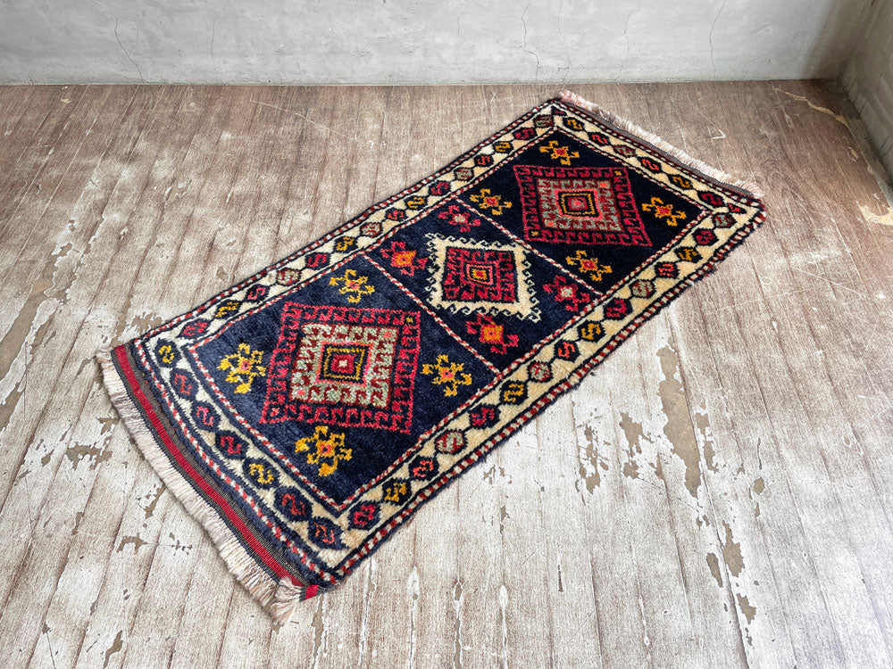 トルコ絨毯 ヤストゥク ヤストゥック ラグ 97×47cm ビンテージ 手織り 伝統工芸 民族 プリミティブ 中古品 買い取りしました。