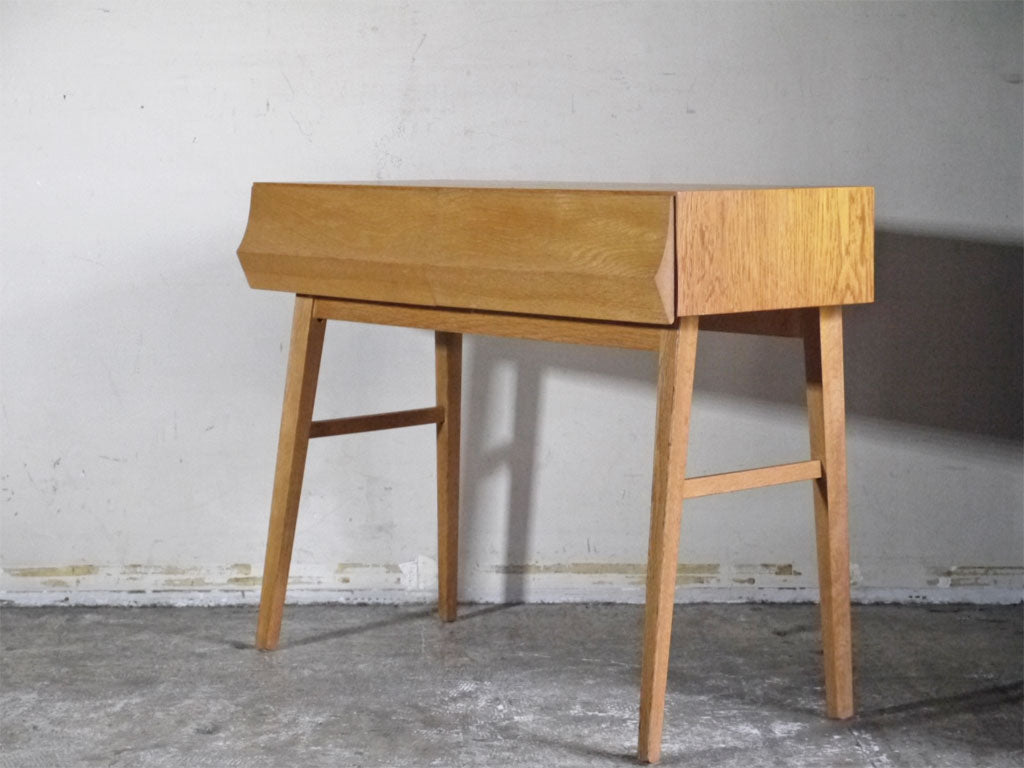 北欧ビンテージ Scandinavian Vintage オーク材 サイドチェスト ローチェスト 2ドロワー haluta取扱い 中古品 買い取りしました。