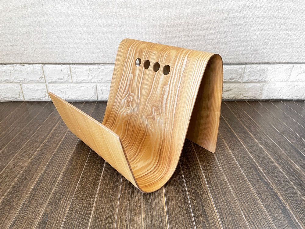 ボーコンセプト BoConcept プライウッド マガジンラック ブックスタンド W33cm デンマーク 北欧モダン 中古品  買い取りしました。