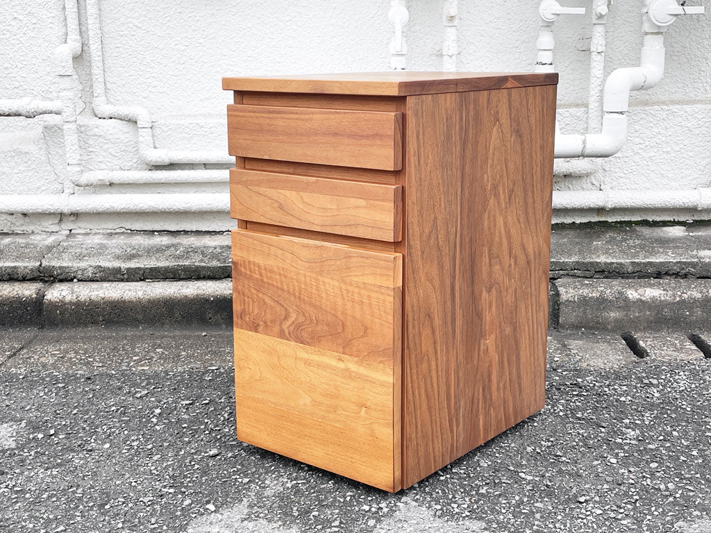 レグナテック LEGNATEC リーヴス Leaves デスクドロワー ワゴン ウォールナット材 キャスター 定価71,500円 中古品 買い取りしました。