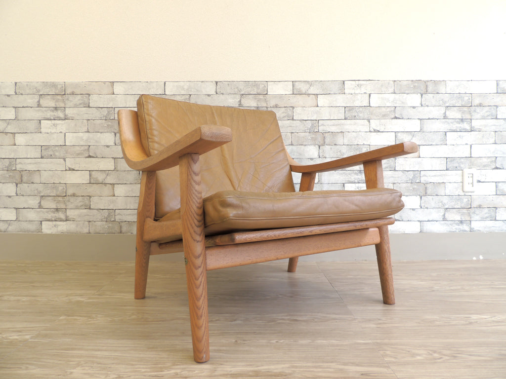 ゲタマ GETAMA GE530 イージーチェア EASY CHAIR 1人掛け ソファ ハンス・ウェグナー 本革 オーク無垢材 曲木アーム 北欧 デンマーク ビンテージ 希少廃番  中古品 買い取りしました。