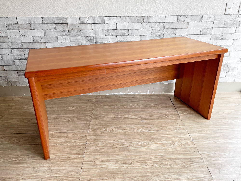 北欧スタイル Scandinavian Style チーク材 デスク ワークテーブル 抽斗1杯 W160cm 大型 国産家具 中古品  買い取りしました。