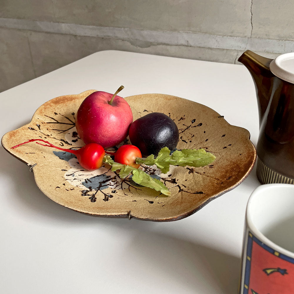 【学芸大学店】アラビア ARABIA セラミックボウル 陶板 プレートハンガー付き W31cm フランチェスカ・マチュッティ・リンド フィンランド 北欧ビンテージ 希少 買取させていただきました。