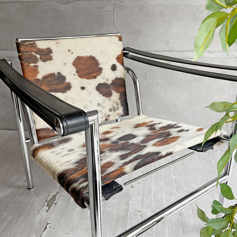 カッシーナ イクスシー Cassina ixc LC1 スリングチェア 仔牛毛皮 ハラコ 本革 ル・コルビュジェ Le Corbusier MoMA 名作椅子♪～座る近代建築～