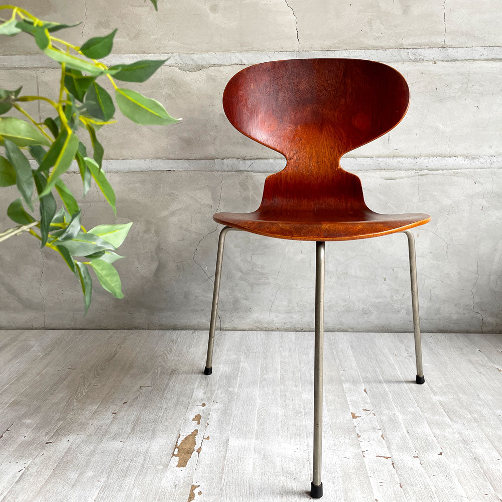 【学芸大学店】フリッツ ハンセン Fritz Hansen ビンテージ アントチェア チークプライウッド 3本脚 アルネ・ヤコブセン Arne Jacobsen アリンコチェア 北欧家具 デンマーク♪ 買取させていただきました。
