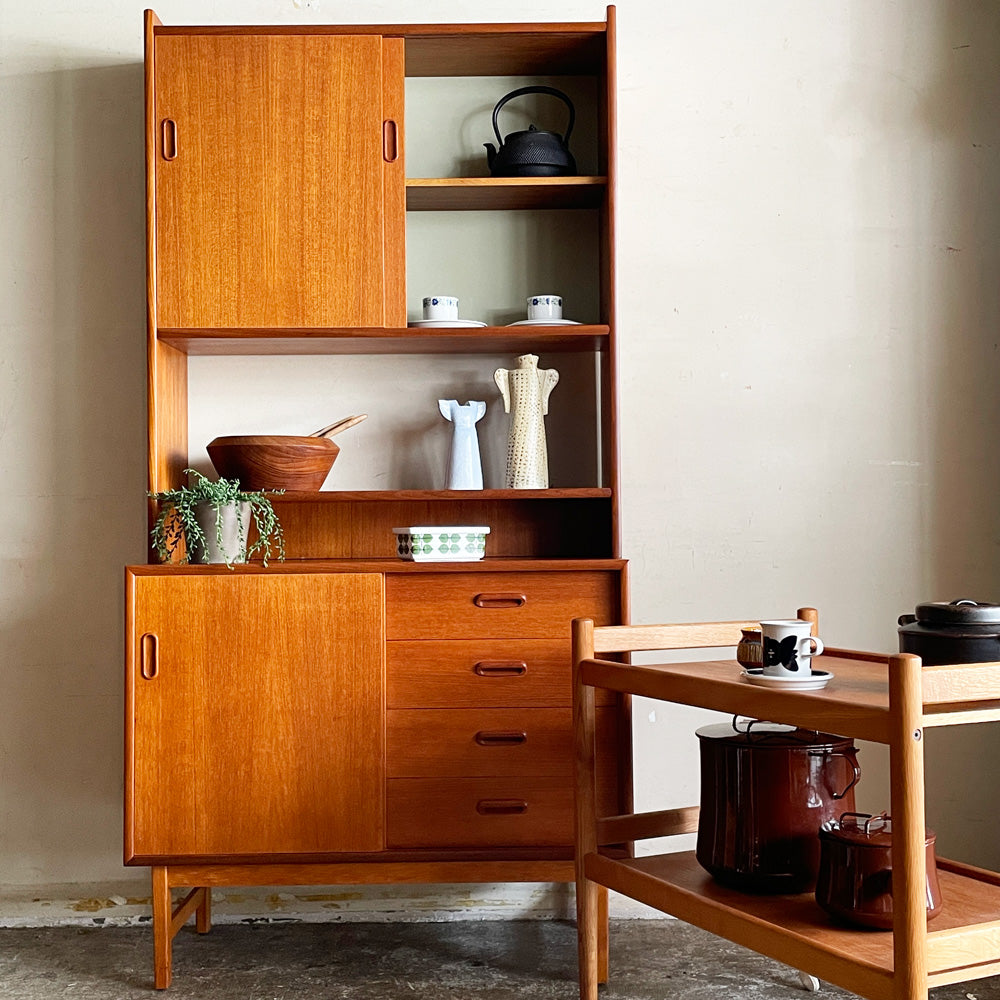 【自由が丘店】スウェーデン ビンテージ Swedish vintage チーク材×オーク材 キャビネット ブックシェルフ ルームディバイダー W85cm 北欧家具 北欧ビンテージ 買取させていただきました。
