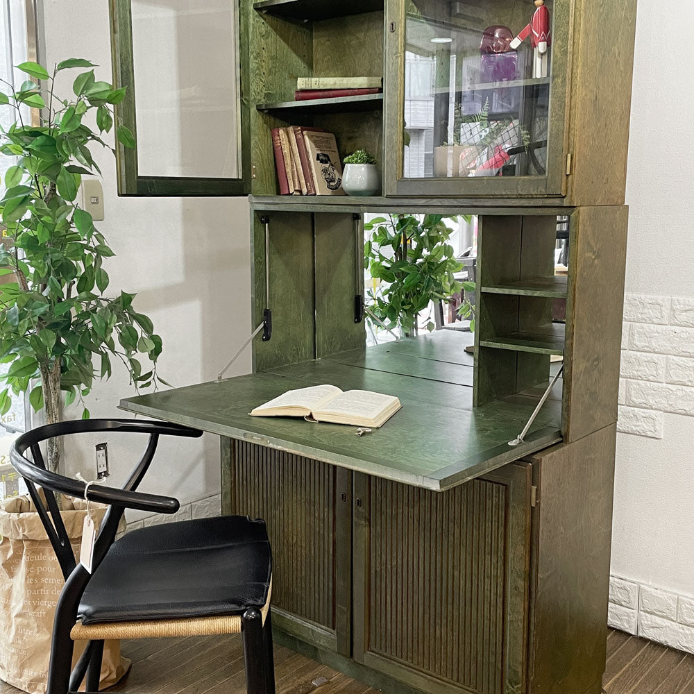 アスコ ASKO Anjala 食器棚 キャビネット ライティングビューロー ドレッサー オッリ・ボルグ Olli Borg グリーン フィンランド ビンテージ 北欧家具 ～ フィンランドの暮らしを映す ～