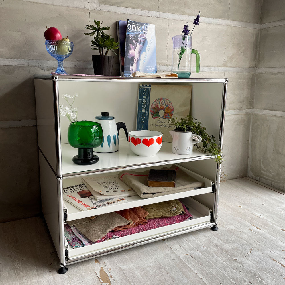 【学芸大学店】USMハラー USM Haller モジュラーファニチャー キャビネット オープンシェルフ 1列2段 ピュアホワイト エクステンションシェルフ2枚 スイス 定価￥196,776- ♪ 買取させていただきました。