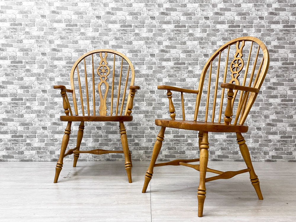イーセンアーレン ETHAN ALLEN ウインザーチェア 2脚 ダイニングチェア ホイールバック アーム付き パイン材 米国家具 クラシカル 中古品 買い取りしました。