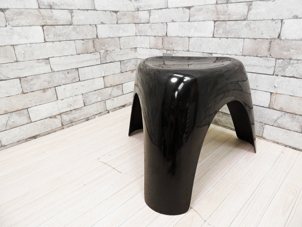 ハビタ habitat エレファントスツール Elephant Stool ブラック FRP製 柳宗理 ミッドセンチュリー 名作家具 イギリス 希少 中古品 買い取りしました。