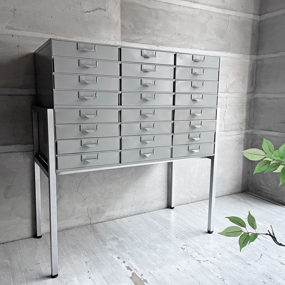 リオン LYON スチールキャビネット 12ドロワー ファイリングキャビネット脚付き＆ファイリングキャビネット ツールボックス チェスト グレー系カラー インダストリアル 店舗什器 ～ 無骨さが魅力のスチールキャビネット ～