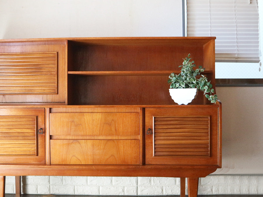 英国ヴィンテージ ジェンティーク Jentique チーク材 サイドボード ミッドセンチュリー イギリス～ミッドセンチュリー時代に想いをはせて。～