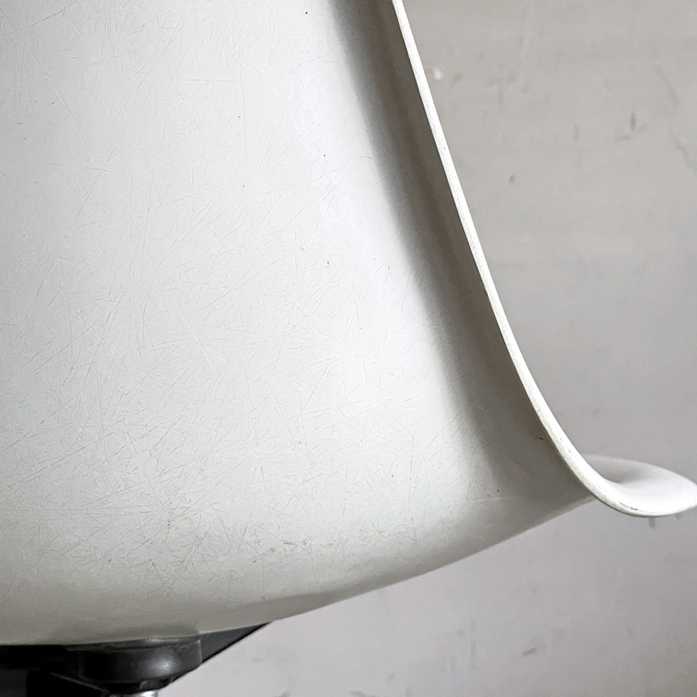 ハーマンミラー Herman Miller サイドシェルチェア セカンド 2nd FRP パーチメントカラー キャスターベース イームズ ビンテージ ～ ビンテージにしかない魅力 ～