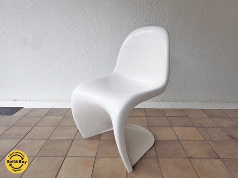 ハーマンミラー Herman Miller パントンチェア Panton Chair オリジナル ビンテージ ～ 世界初・一体型チェアとして歴史に名を刻むプロダクト【買取と販売とレンタルのお店】