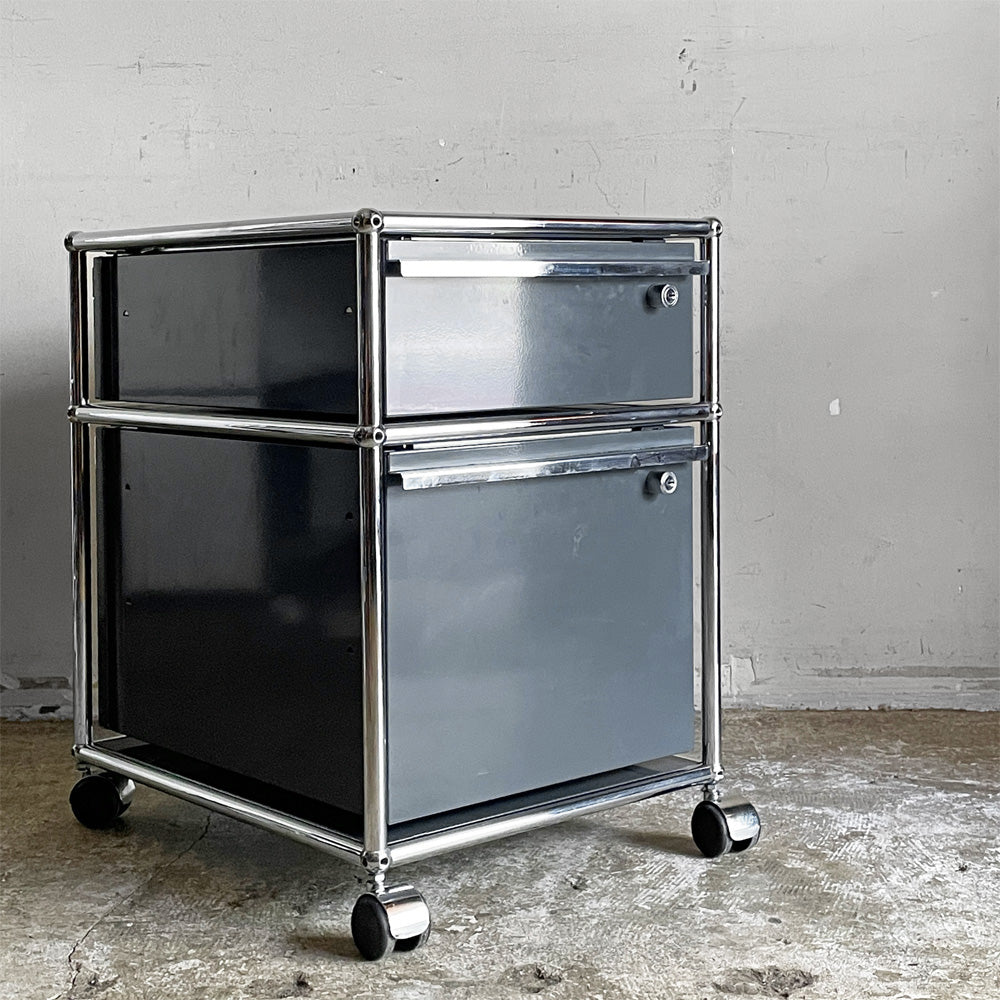 【自由が丘店】ユーエスエムハラー USM Haller モジュラーファニチャー Modular Furniture デスクワゴン ロールボーイ 2ドロワー アントラサイト 鍵欠品 買取させていただきました。
