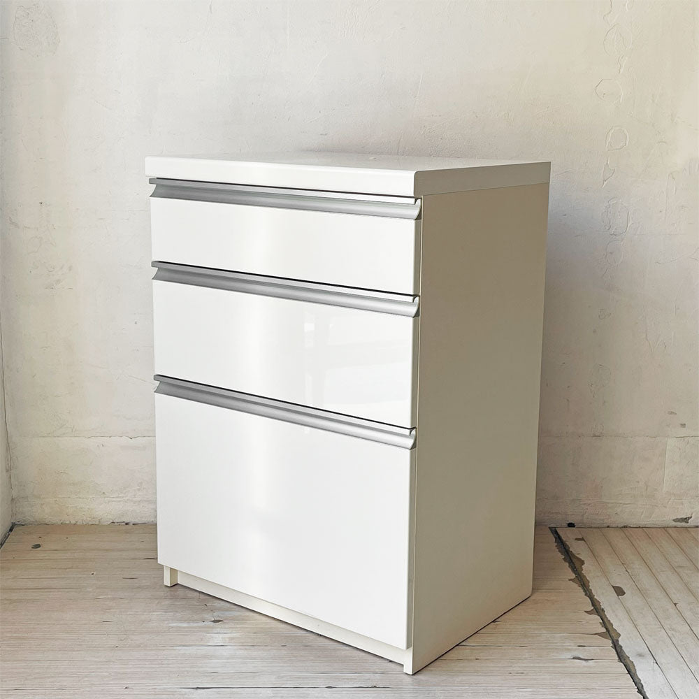 【下北沢店】パモウナ Pamouna キッチンカウンター チェスト W60cm ソフトクローズ ダイヤモンドハイグロス シンプルモダン IDC大塚家具取り扱い 買取させていただきました。