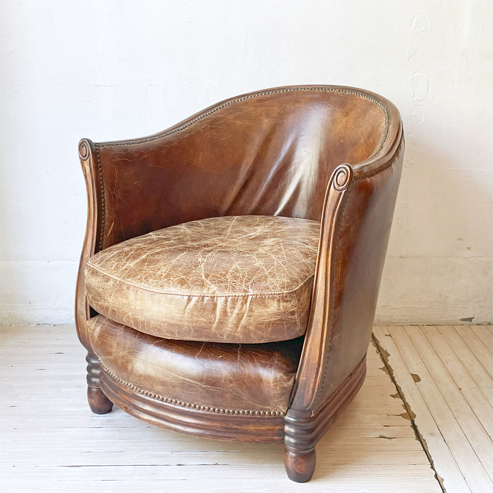 【下北沢店】ハロ HALO デコ タブ チェア DECO TUB CHAIR ラウンジチェア 1人掛けソファ 本革 ラバーウッド ビンテージ加工 鋲打 アスプルンド取扱い  買取させていただきました。