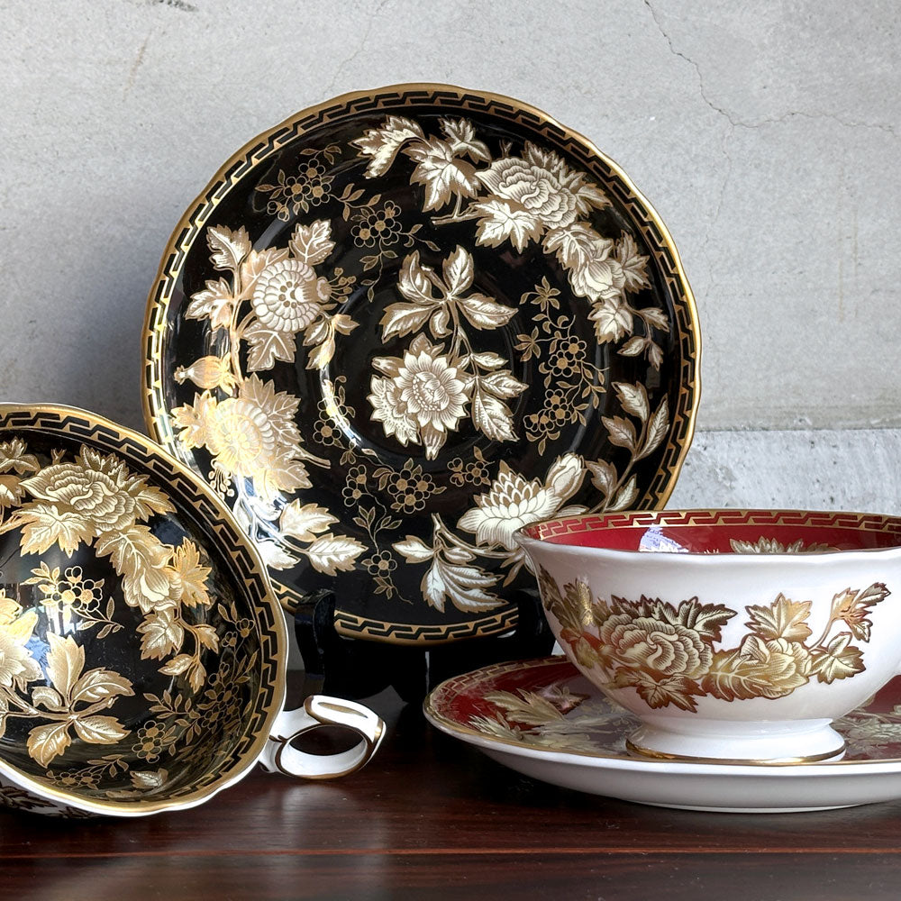 【学芸大学店】ウエッジウッド WEDGWOOD トンキン ブラック×ルビー カップ＆ソーサー 2脚セット 箱付き C&S シノワズリ 金彩 最高級シリーズ 英国 希少 買取させていただきました。