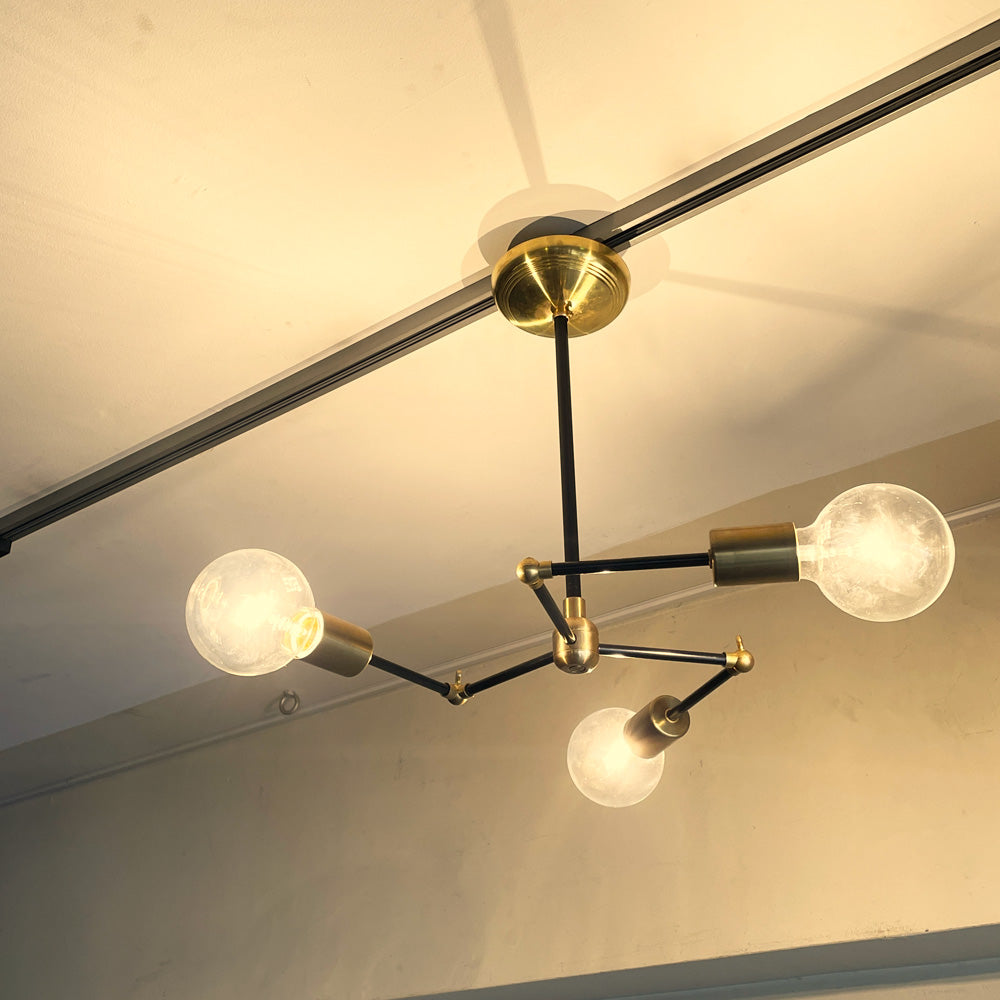 【自由が丘店】アクメファニチャー ACME Furniture ソリッドブラスランプ 3アーム ブラックアーム SOLID BRASS LAMP 真鍮 シーリングライト ミッドセンチュリー 廃番カラー 買取させていただきました。