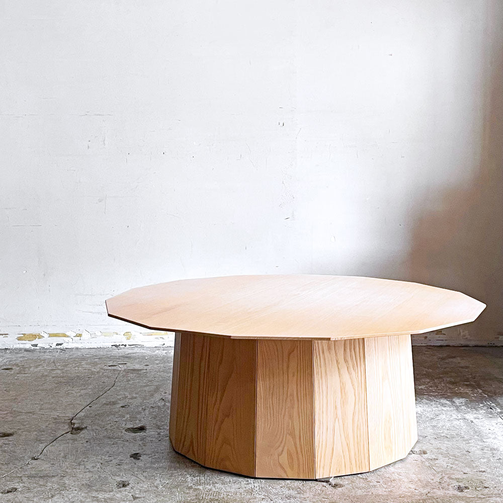 【自由が丘店】カリモクニュースタンダード KARIMOKU NEW STANDARD カラーウッドプレーン XL ローテーブル COLOUR WOOD PLAIN XL ショルテン ＆ バーイングス 買取させていただきました。