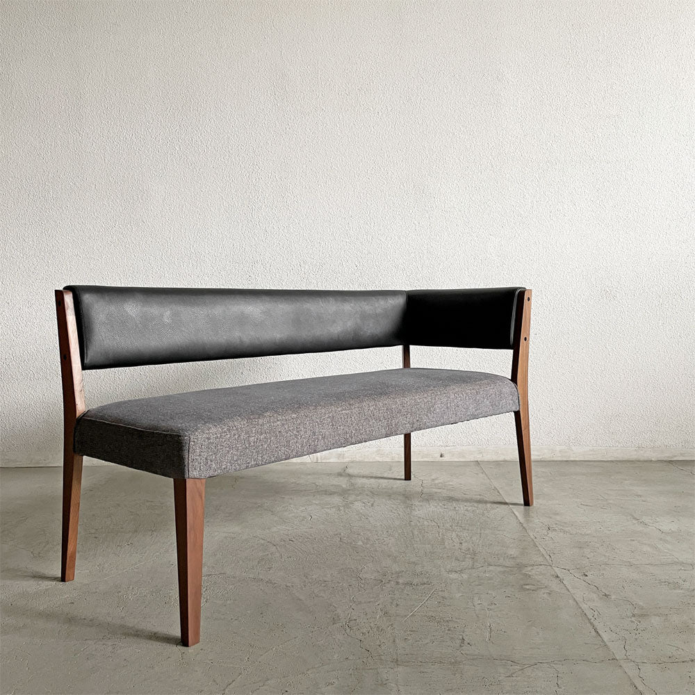 【登戸BASE店】クラッシュゲート CRASH GATE イージーライフ Easy Life カイン CAIN 左肘ベンチ ウォールナット材 PVC×ファブリックシート W141cm 定価￥82,500- 買取させていただきました。