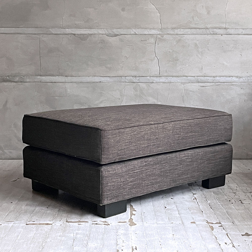 【学芸大学店】アルモニア ARMONIA グレーヴ Grave オットマン フットスツール ファブリック シンプルモダン  買取させていただきました。