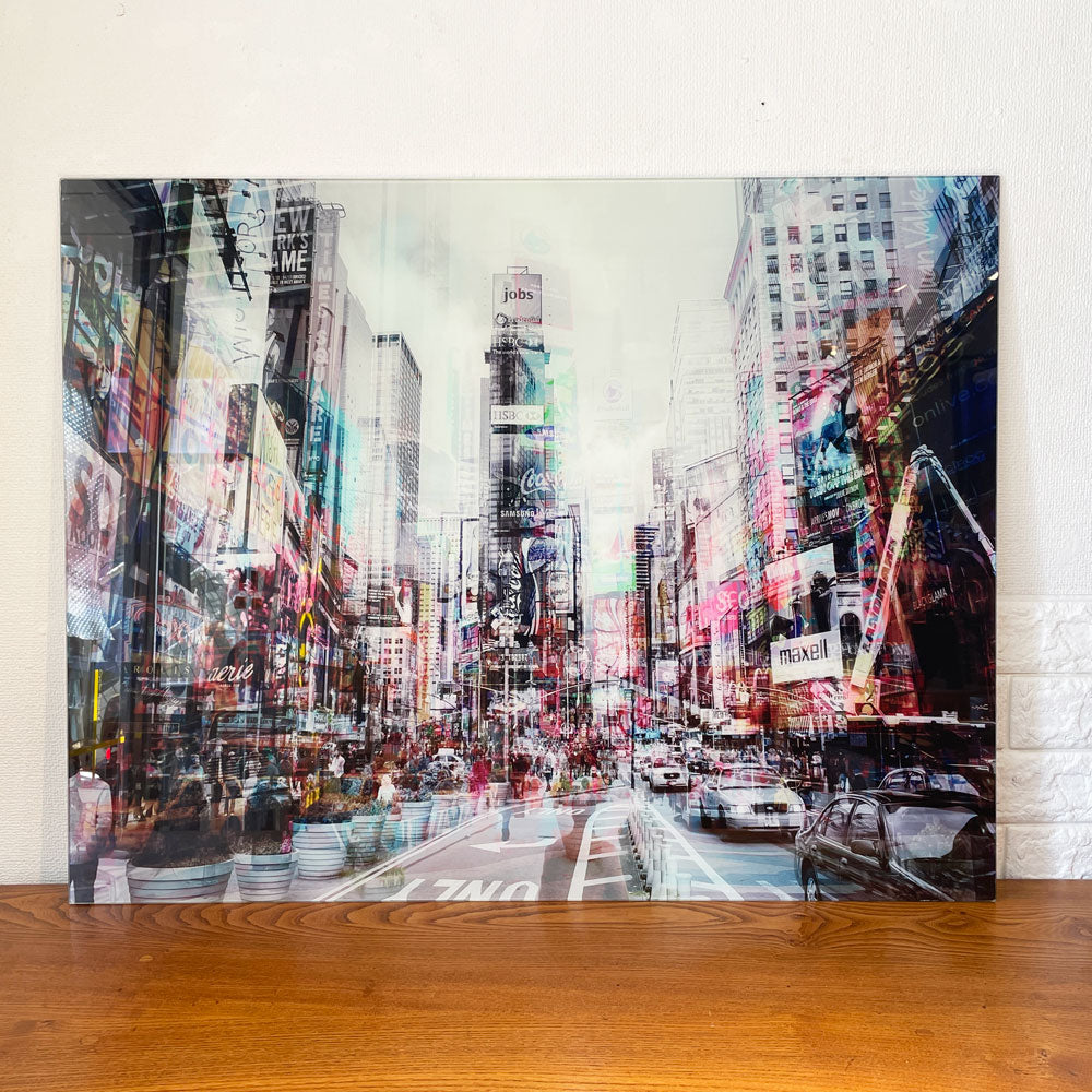 【経堂店】カレ KARE Picture Glass Times Square Move 70x90cm 強化ガラス アートフレーム タイムズスクエア ニューヨーク 写真 壁掛けインテリア ドイツ 買取させていただきました。