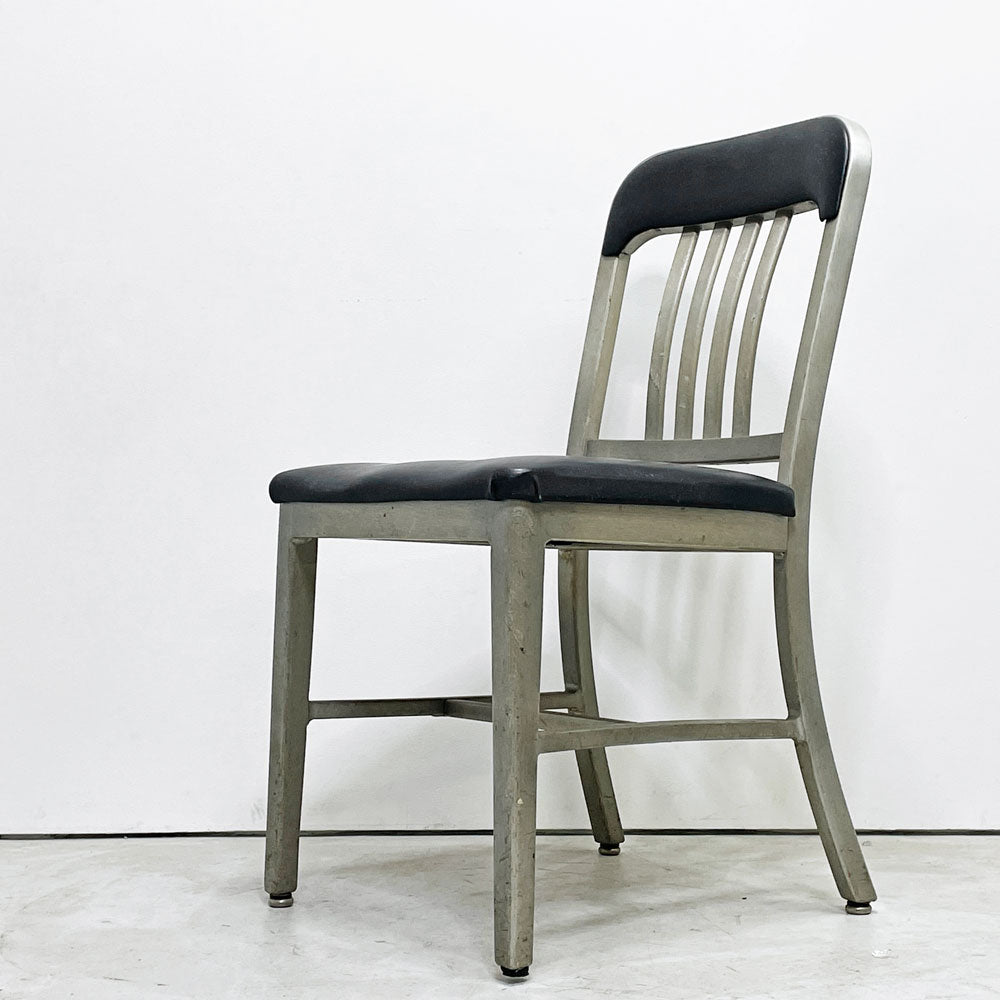 【祖師ヶ谷大蔵店】グッドフォーム GOOD FORM ネイビーチェア アルミチェア ダイニングチェア USビンテージ インダストリアルデザイン 米国 買取させていただきました。