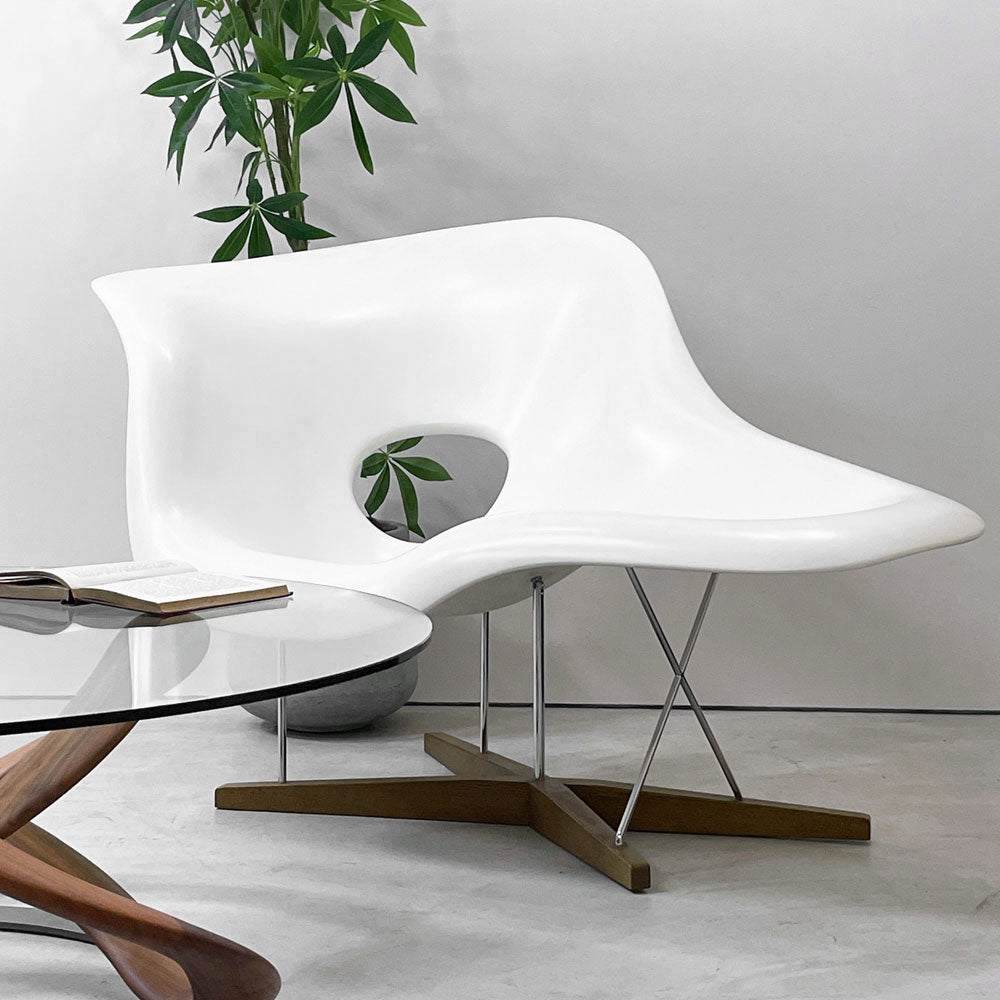 ヴィトラ vitra ラ・シェーズ La chaise ラウンジチェア 寝椅子 チャールズ ＆ レイ・イームズ Charles & Ray Eames ミッドセンチュリー ～白い雲で眠る～