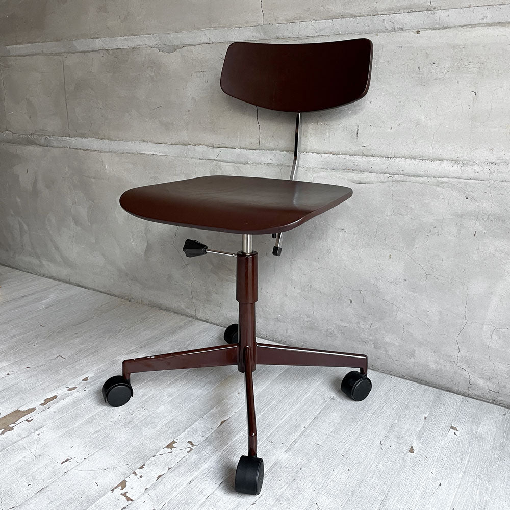 【学芸大学店】ラボファ Labofa デスクチェア オフィスチェア プライウッド ブラウン ダブルホイール 高さ調整可 デンマーク製 北欧家具 ♪ 買取させていただきました。